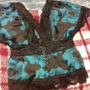 Sweet silky and lace top! Sexy!size M